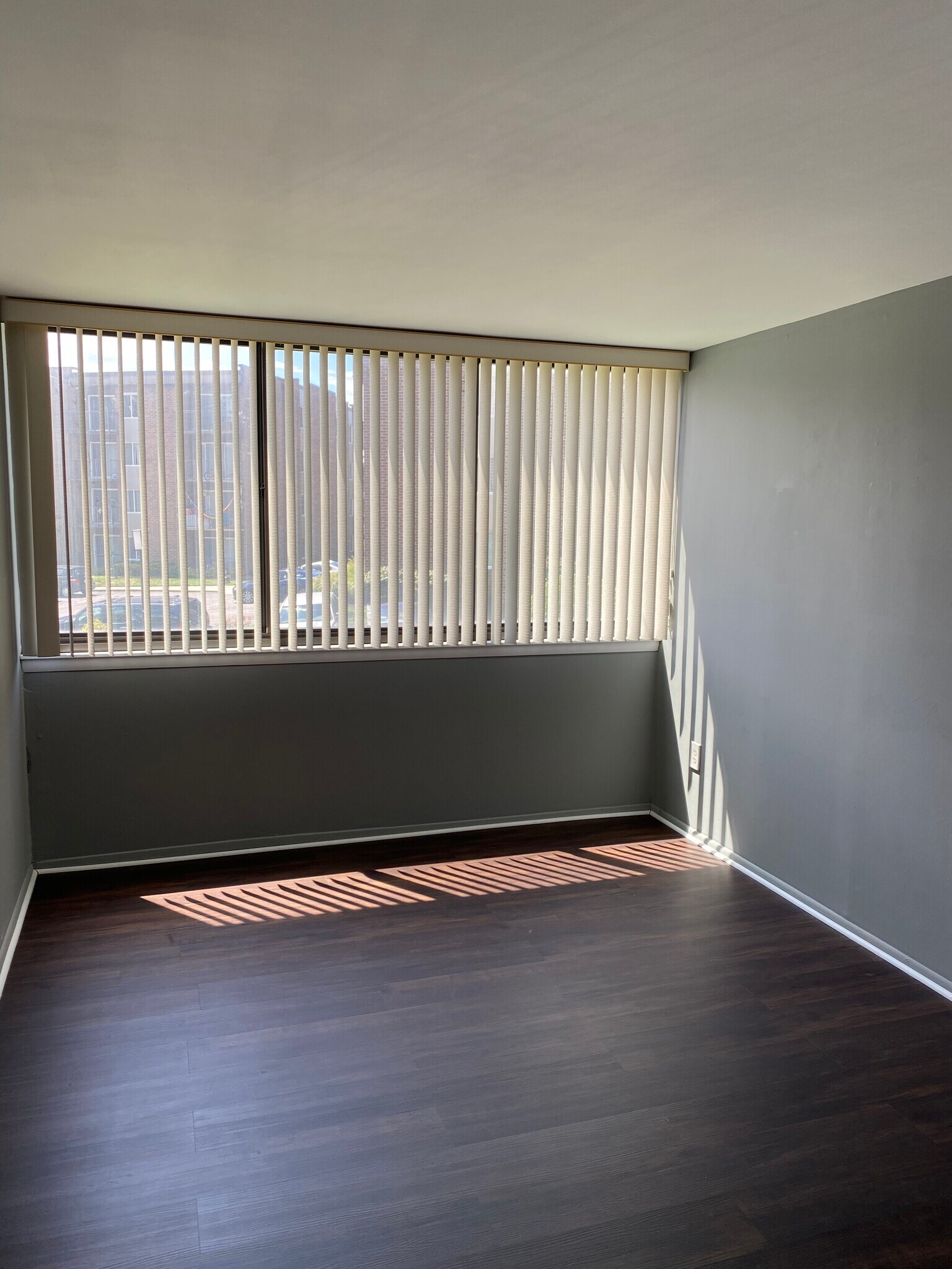 Building Photo - 16 S Van Dorn St