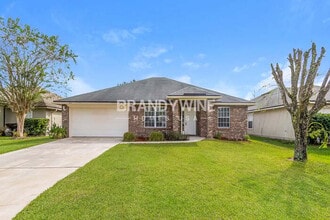 Building Photo - 11921 Dover Village Dr W