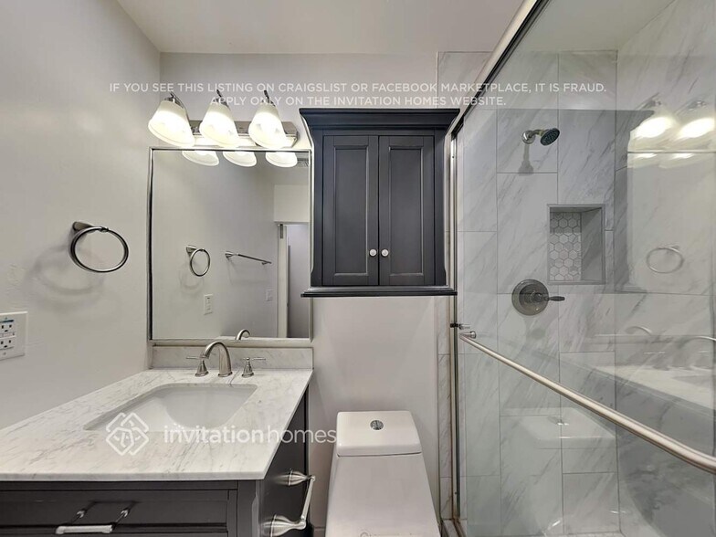 Building Photo - 1210 W Elna Rae St