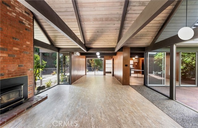 Building Photo - 4924 E Elsinore Ave