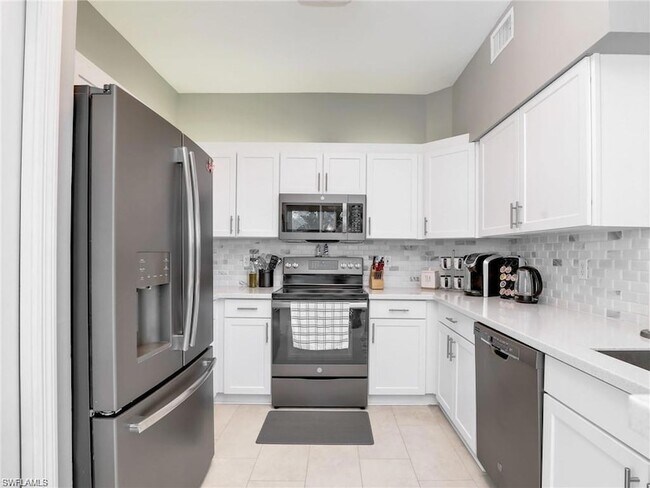 Building Photo - 25051 Ballycastle Ct