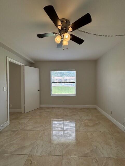 Building Photo - 6748 Palmetto Cir S