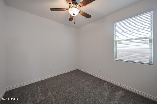 Building Photo - 17064 W Briles Rd