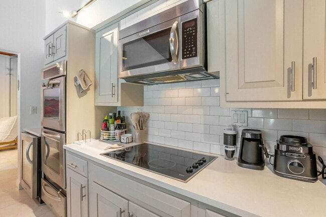 Building Photo - 2903 Banyan Blvd Cir NW