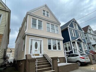 Building Photo - 310 Stegman Pkwy