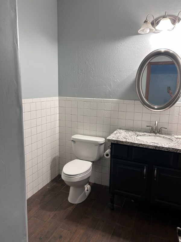 Building Photo - 2061 W Rim Rd