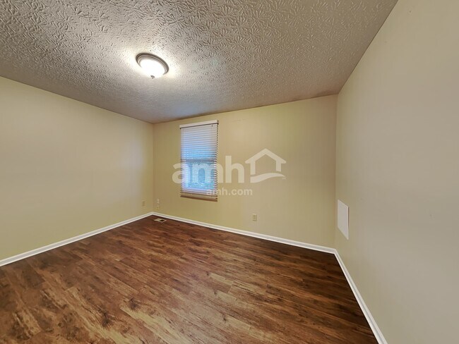 Building Photo - 12183 Derby Ct