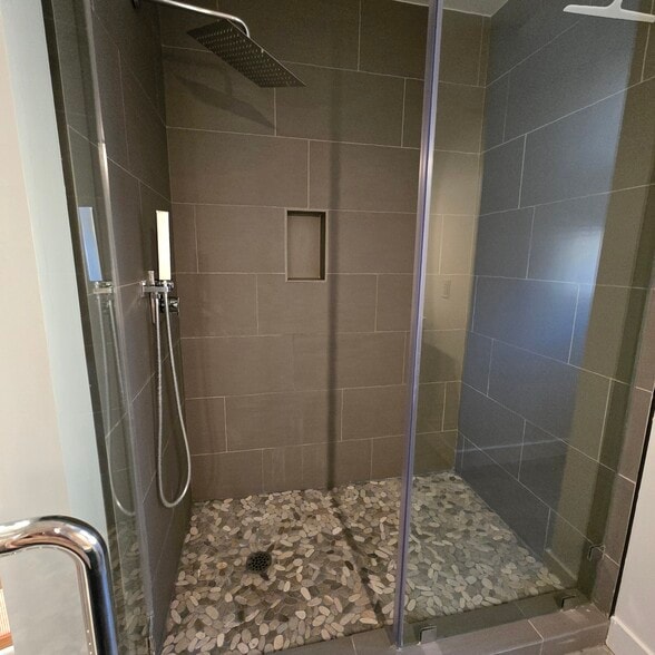 Building Photo - 519 S 6th St