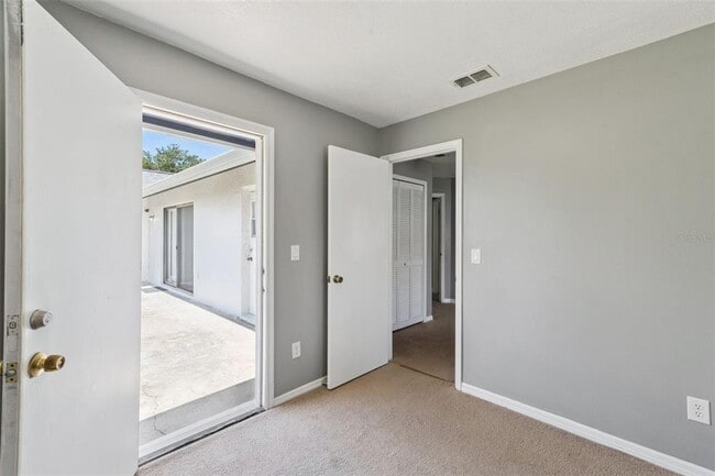 Building Photo - 1431 Sackett Cir