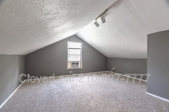 Building Photo - 514 Curtiss Ave