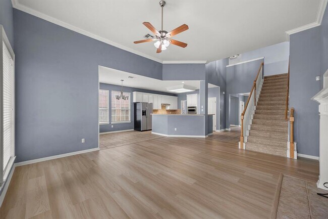 Building Photo - 15041 Calaveras Dr