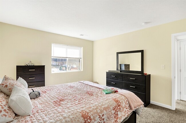 Building Photo - 3771 Cornell Dr