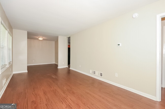 Building Photo - 261 Hermer Cir NW