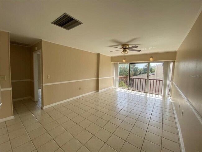 Building Photo - 8602 Huron Ct