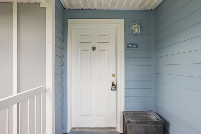 Building Photo - 2584 Grassy Point Dr