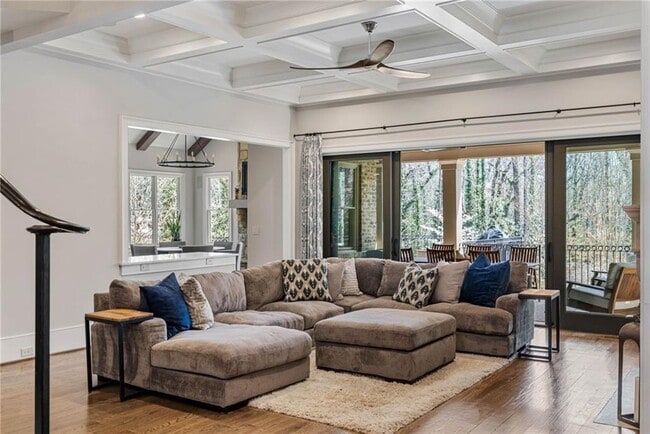 Building Photo - 5265 Peachtree Dunwoody Rd NE