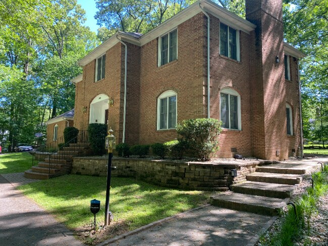 Primary Photo - 7700 Warfield Rd