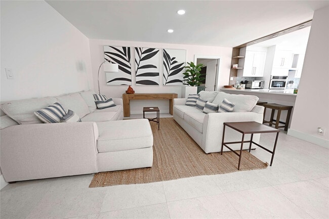 Building Photo - 114 N Beach Rd