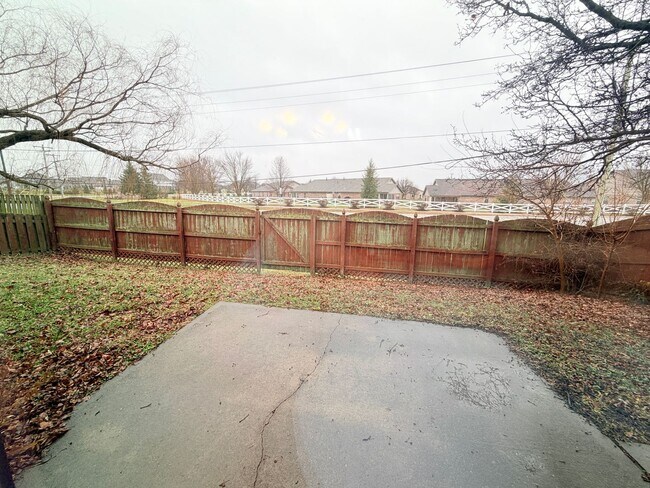 Building Photo - 1555 Blue Brook Way