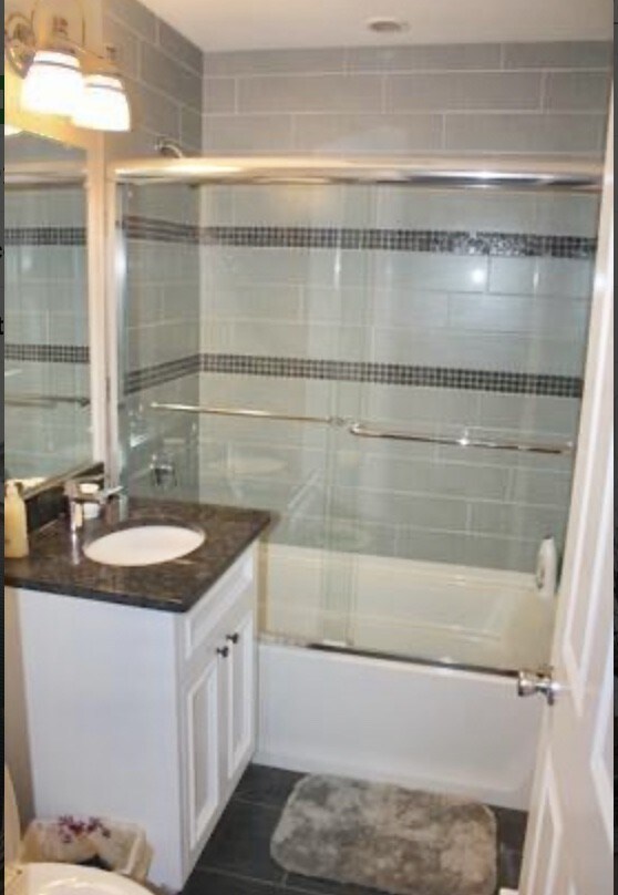 Building Photo - 148 Hillside St