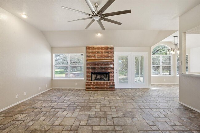 Building Photo - 141 Comanche Trail