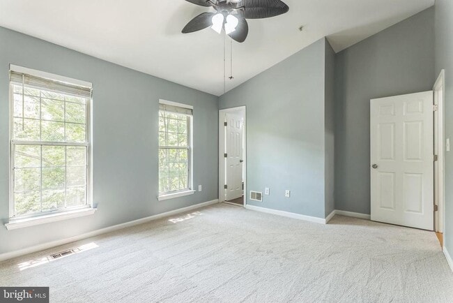 Building Photo - 20539 Golf Course Dr