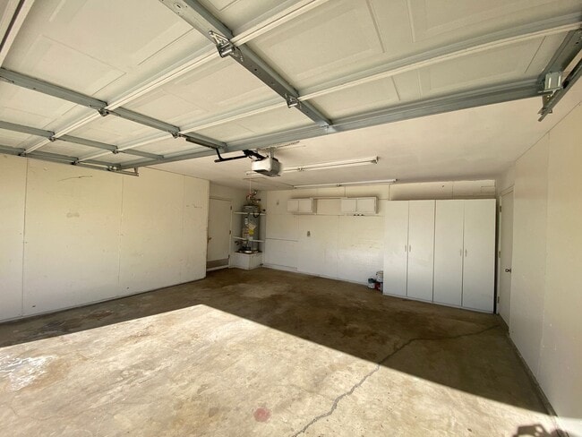 Building Photo - Get ready for Summer in this 3 BD 2 BA SW home with a Pool on a corner lot