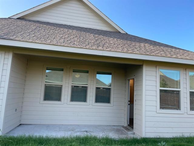 Building Photo - 1113 Sassafras Dr