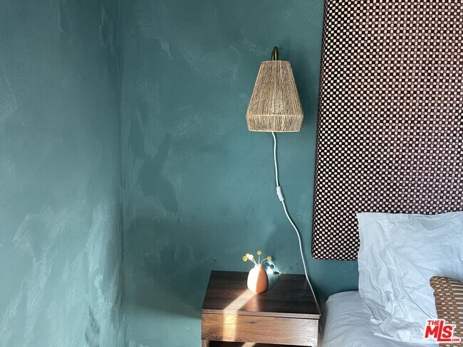 Building Photo - 71658 Cactus Dr