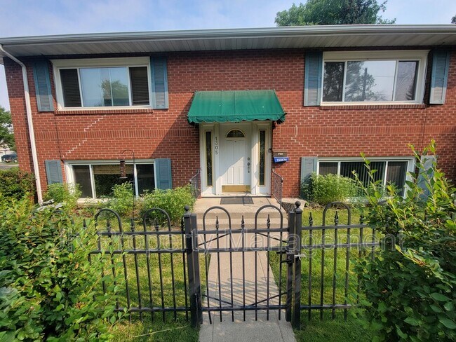 Building Photo - 1305 2nd Ave N
