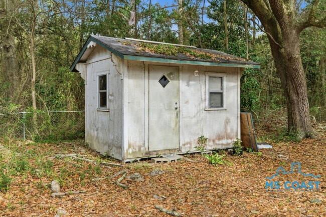 Building Photo - 1528 Ladnier Rd