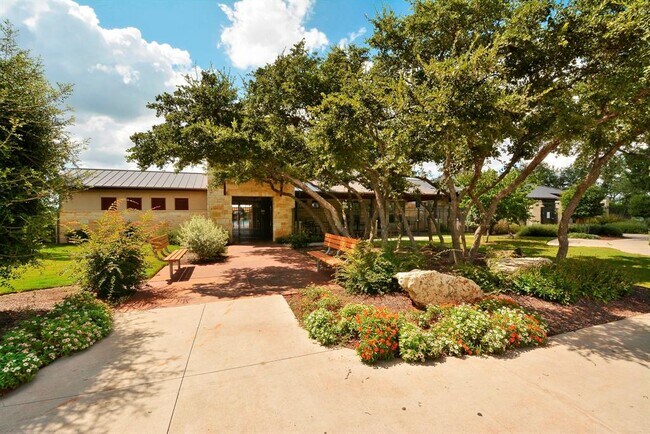 Building Photo - 12004 Mira Mesa Dr