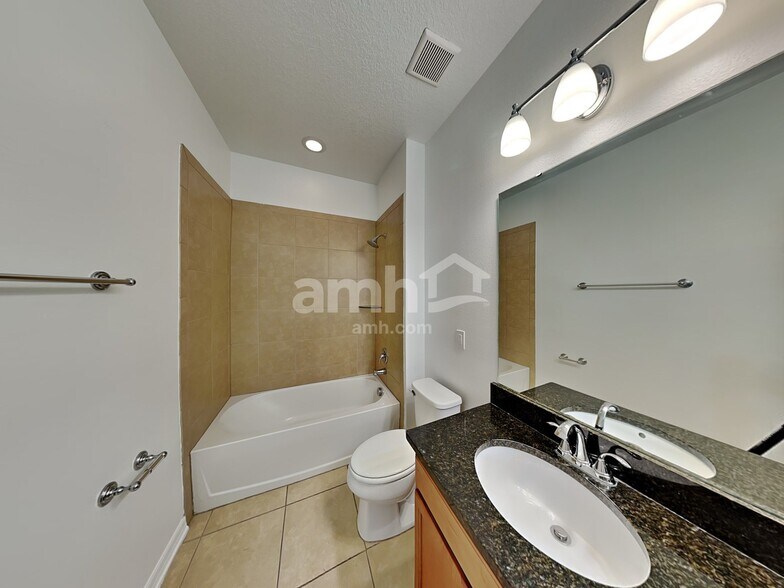 Building Photo - 1838 Castleton Dr