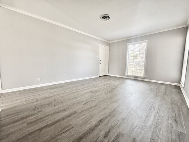 Building Photo - 1810 Mill Creek Dr