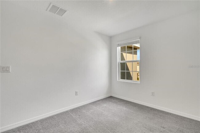 Building Photo - 6313 Willowside St