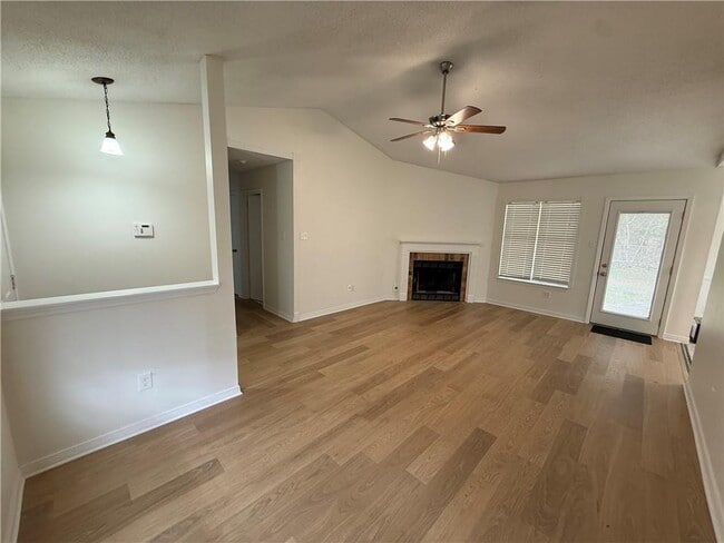 Building Photo - 791 Copperfield Dr E