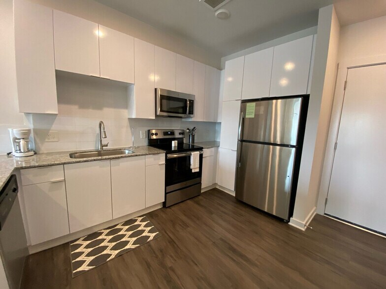 Building Photo - 1301 Spring St NW