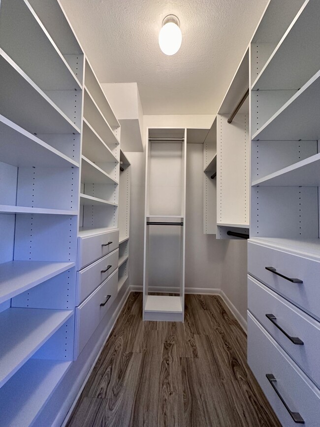 Building Photo - 2899 SW 22nd Cir