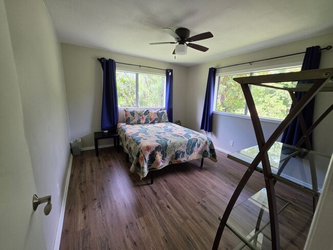 Building Photo - Available Now | Furnished 2BD/1BA Home in Hawaiian Paradise Park