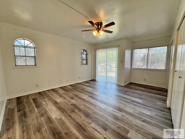 Building Photo - 15 Highland Park Ave