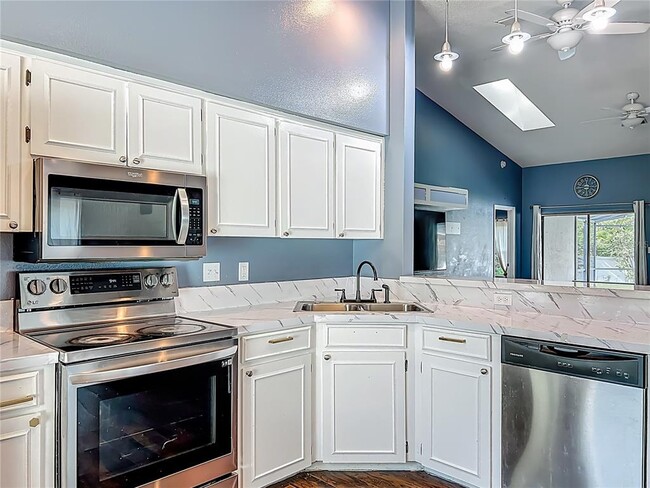 Building Photo - 4942 Eden View Ct