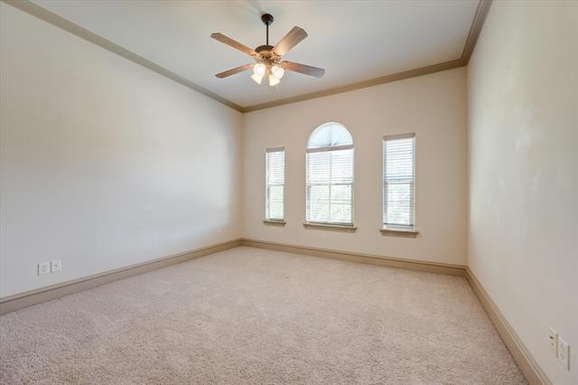 Building Photo - 68 Veranda Ln