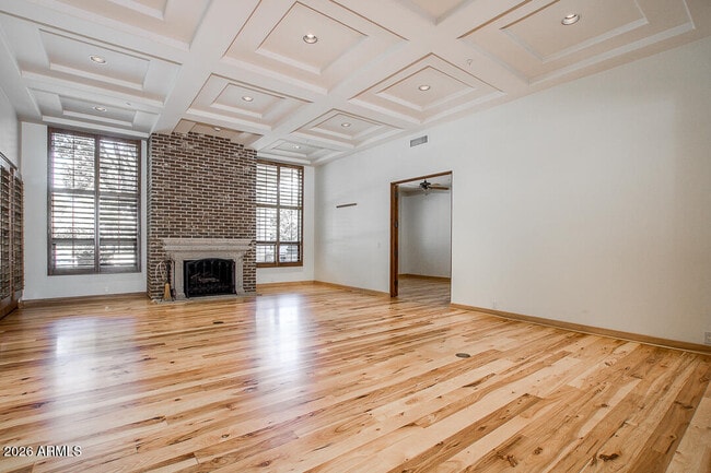 Building Photo - 6526 E Exeter Blvd