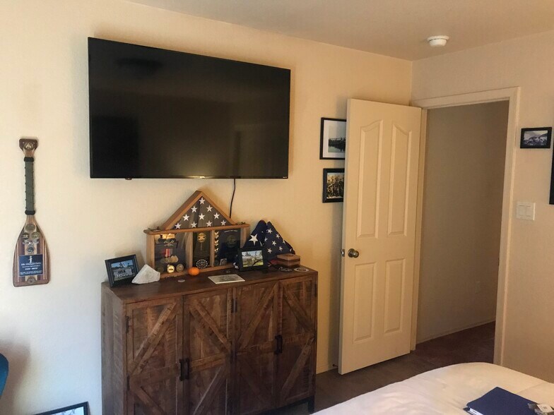 Building Photo - 11708 E Omega Ln