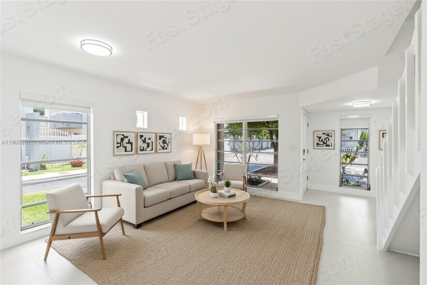 Primary Photo - 3597 SW 17th St