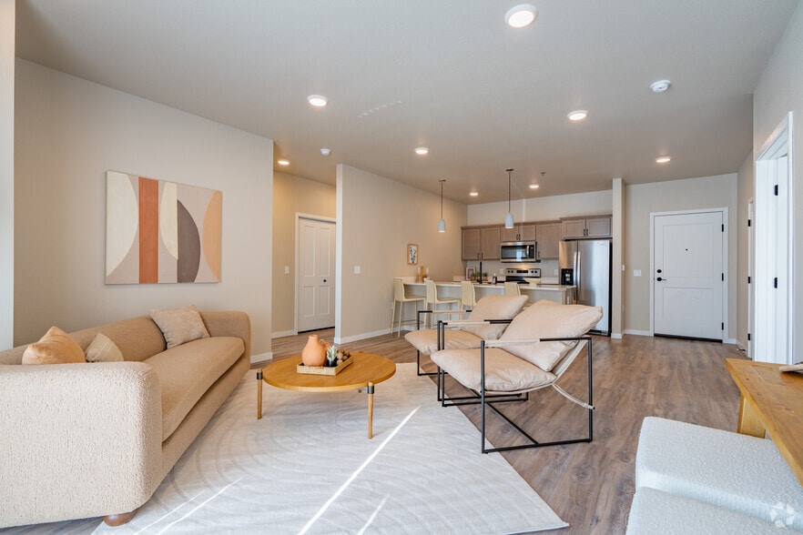 2BR, 2BA - 1125SF - Welcome to 10Bedrock!