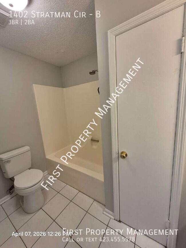 Building Photo - 1402 Stratman Cir