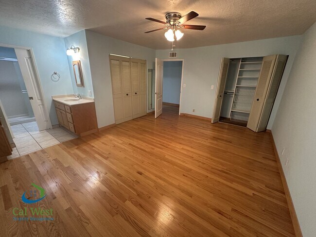 Building Photo - $4795 - South San Jose 4Bd / 2 Ba Single F...