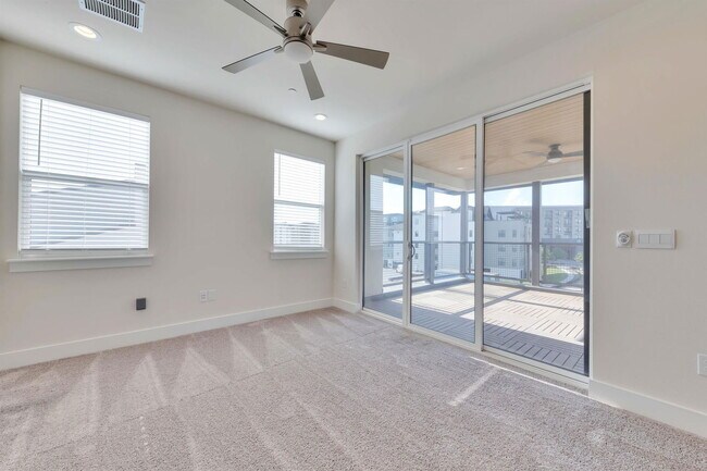 Building Photo - 4500 Freedom Dr