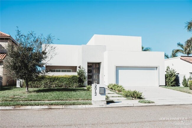 Building Photo - 2012 S 48th St